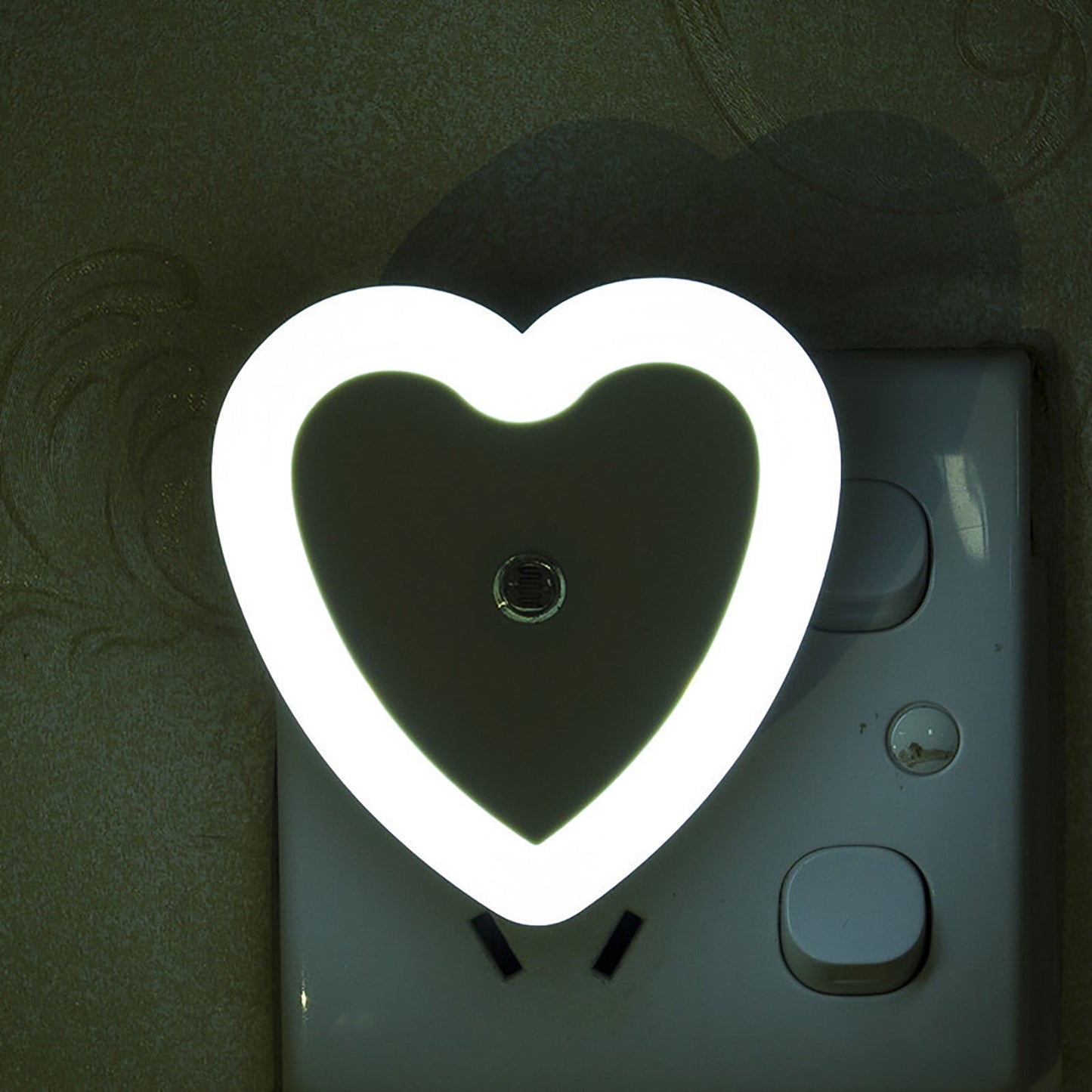 Eguiwyn Night light Heart Shape Plug-in Intelligent Light Sensor Control LED Night Light Lamp For Bedroom V1189-LWWAL-20260325-02809