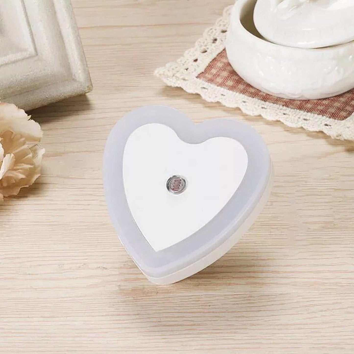 Eguiwyn Night light Heart Shape Plug-in Intelligent Light Sensor Control LED Night Light Lamp For Bedroom V1189-LWWAL-20260325-02809