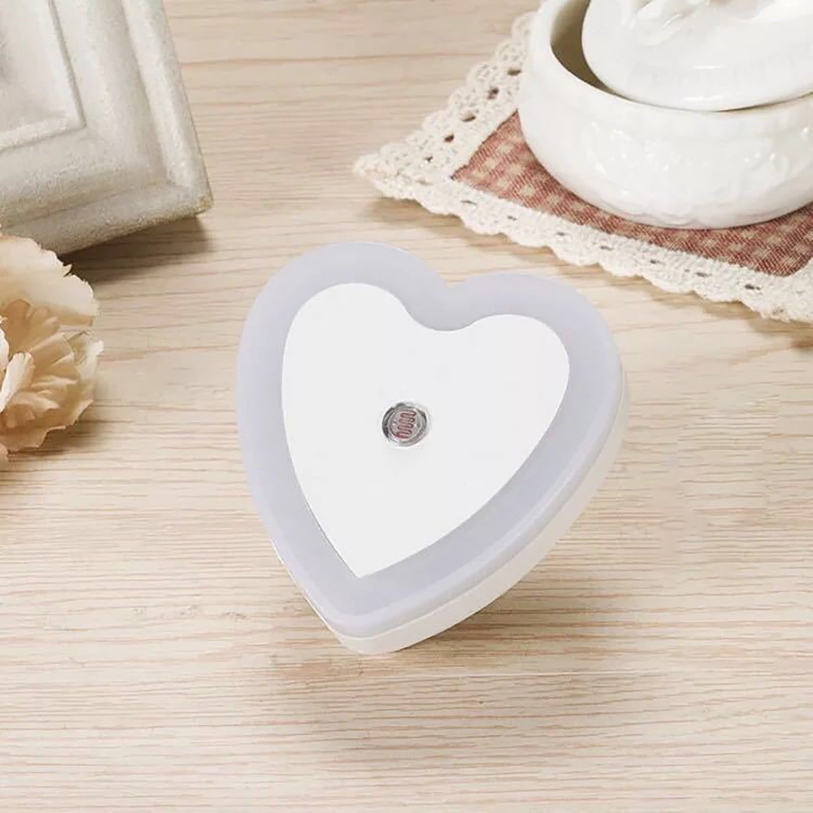 Eguiwyn Night light Heart Shape Plug-in Intelligent Light Sensor Control LED Night Light Lamp For Bedroom V1189-LWWAL-20260325-02809
