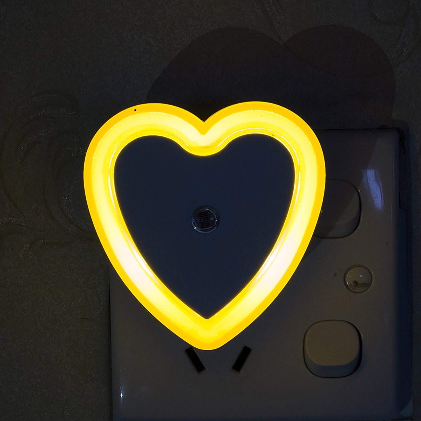 Eguiwyn Night light Heart Shape Plug-in Intelligent Light Sensor Control LED Night Light Lamp For Bedroom V1189-LWWAL-20260325-02810