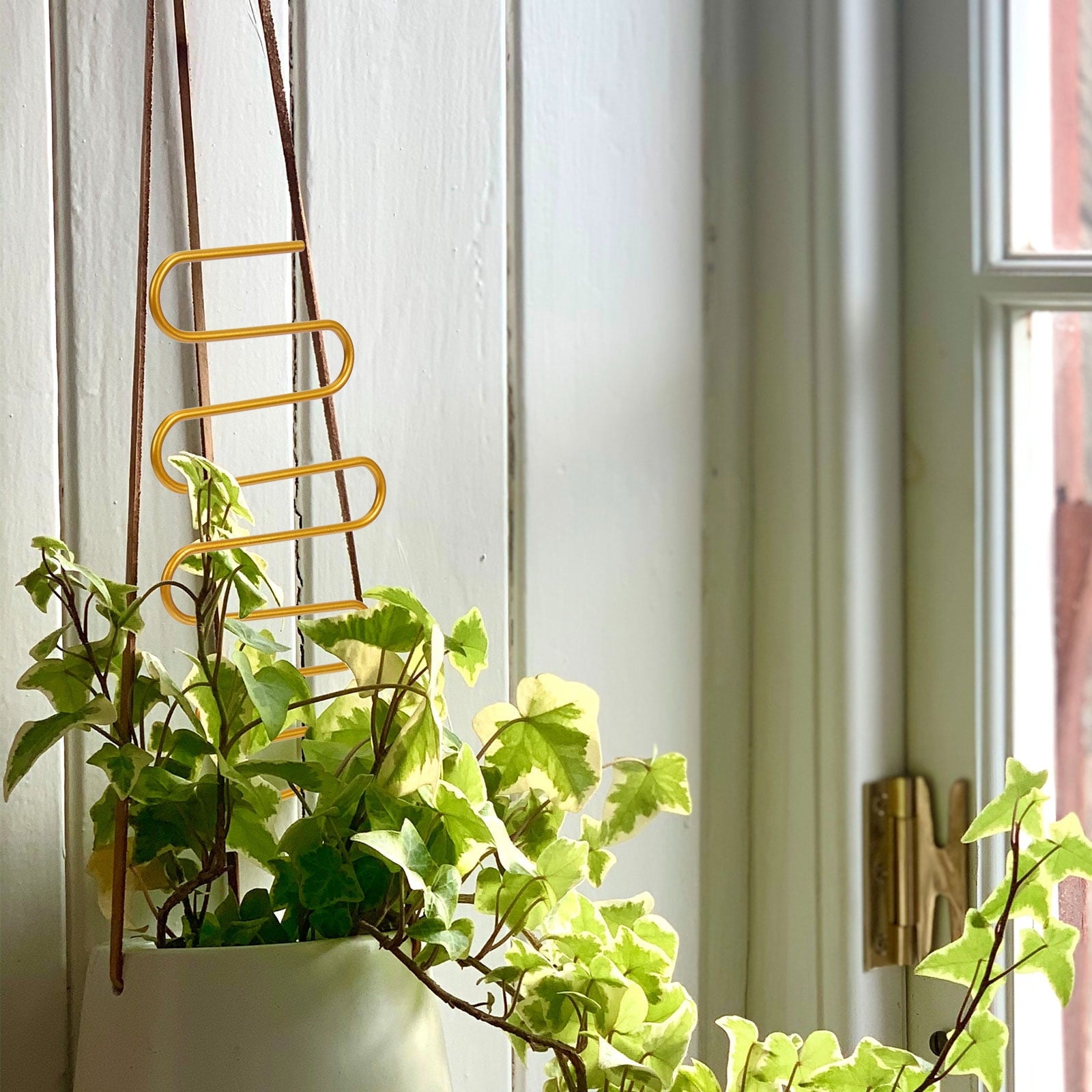 SWETRACE 2Pcs Curved Shape Iron Garden Trellis for Indoor Potted Plants Home Decorative Support 13.4x4.1in V1189-LWWAL-20260327-03685