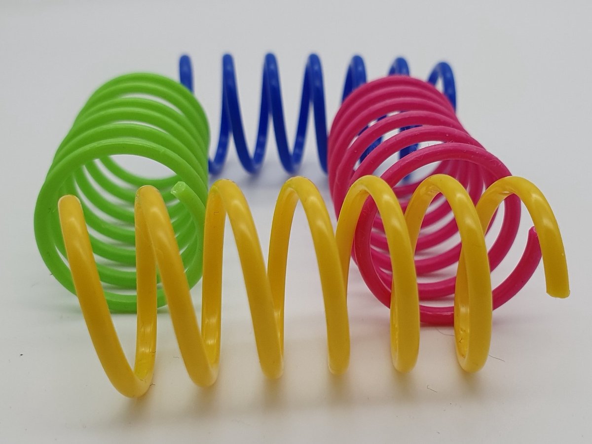 Springs Cat Toys - 20 Cat Feathers in 4 Colors - Spirals V1189-WXFBOL-2-1