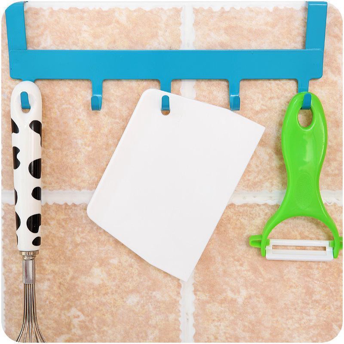 Dough scraper - Dough cutter - For pies and cakes - White - Plastic V1189-WXFBOL-46-1