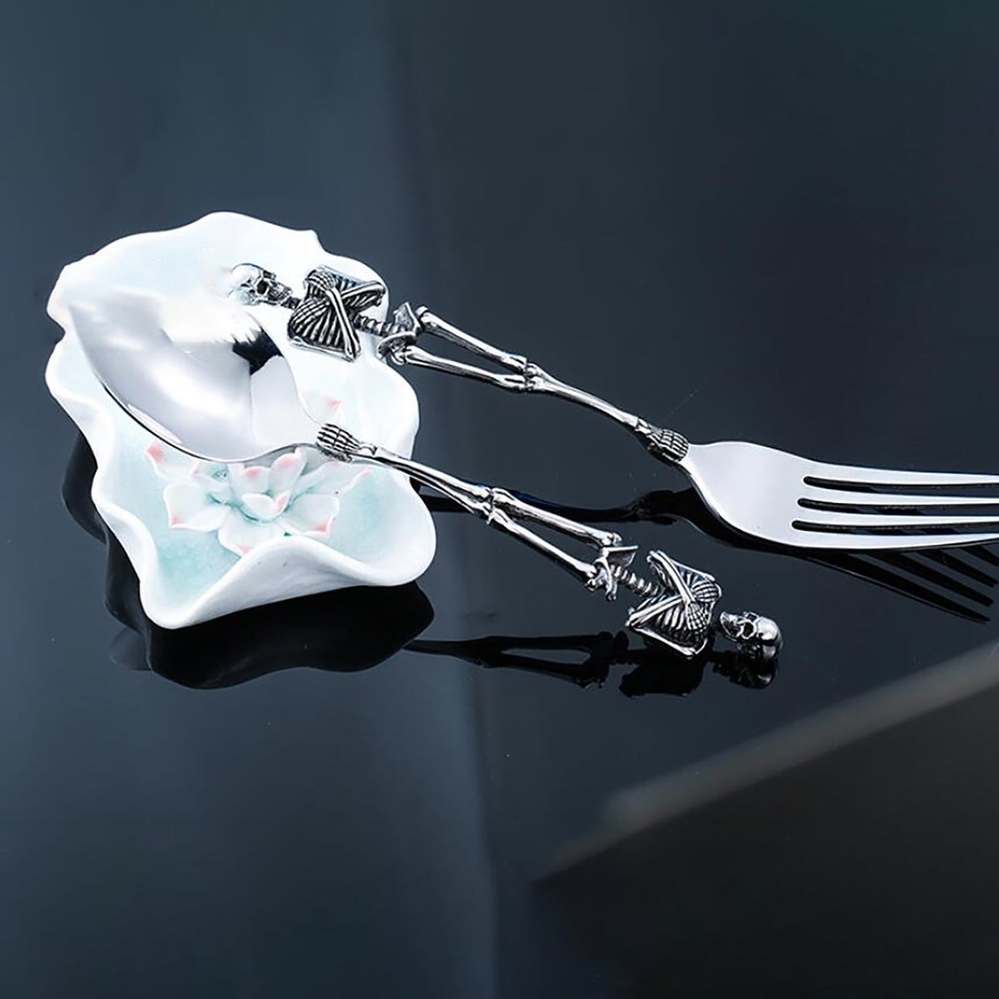 Darzheoy Stainless Steel Skeleton Skull Spoon and Fork Flatware Tableware Gifts for Halloween Easter and V1189-WXFWAL-20260326-01648