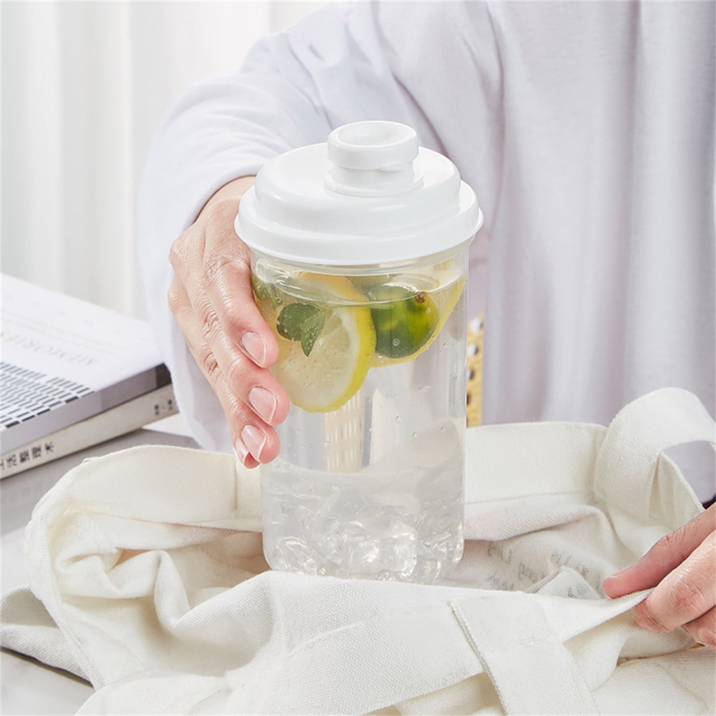 Darzheoy 1L Plastic Pitcher with Lid BPA-Free Eco-Friendly Pitcher Mix Drinks Water Pitcher for Hot/Cold V1189-WXFWAL-20260326-03100