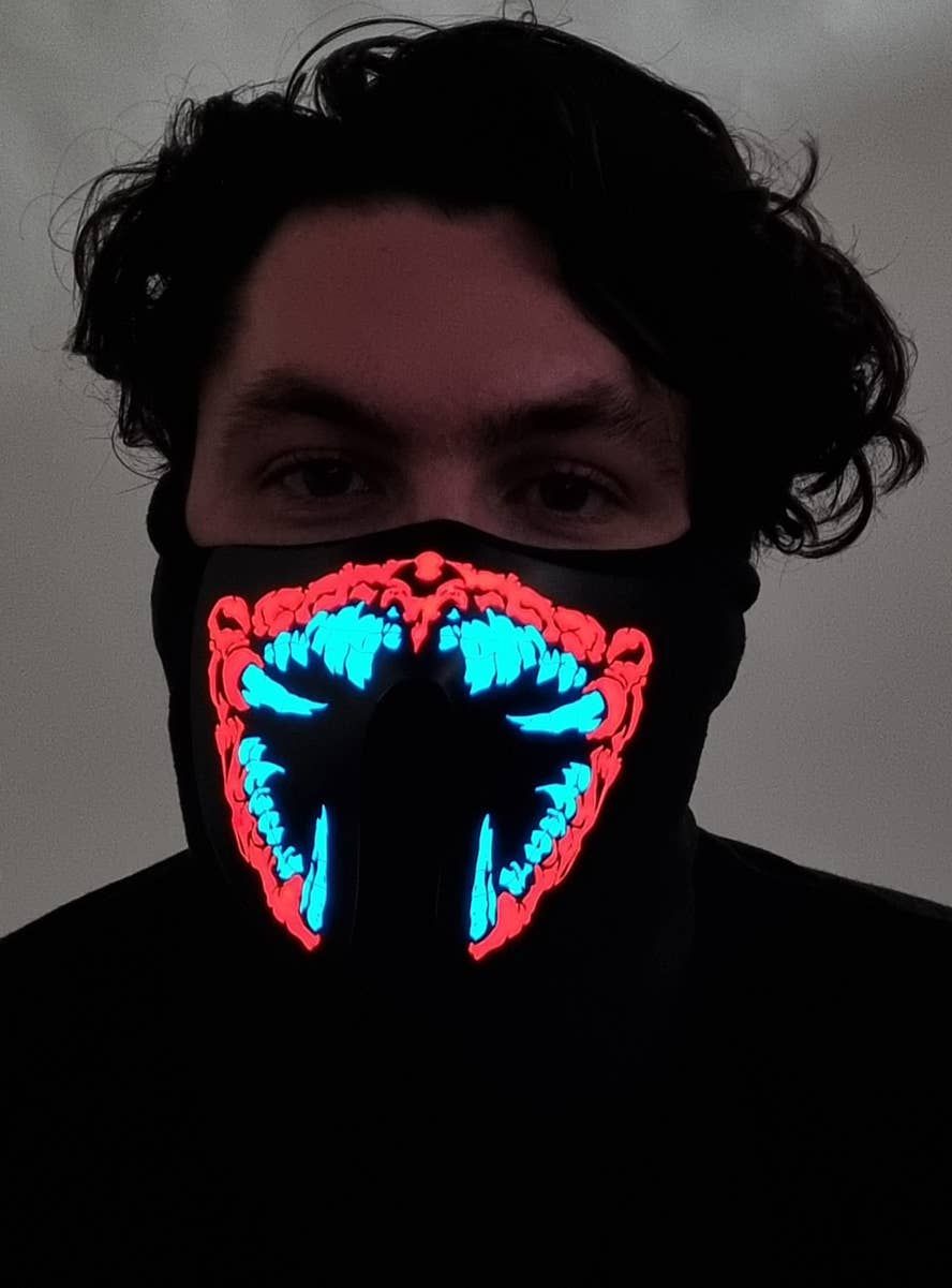 Monster Red and White Teeth Sound Activated Light Up Mask V1191-HC-MQ-04074-A