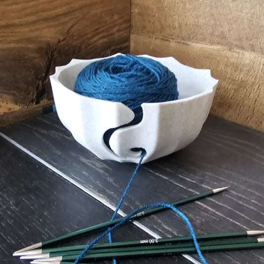 A 3D-printed yarn bowl to accompany your knitting and crochet time. White. V1195-VYY0046
