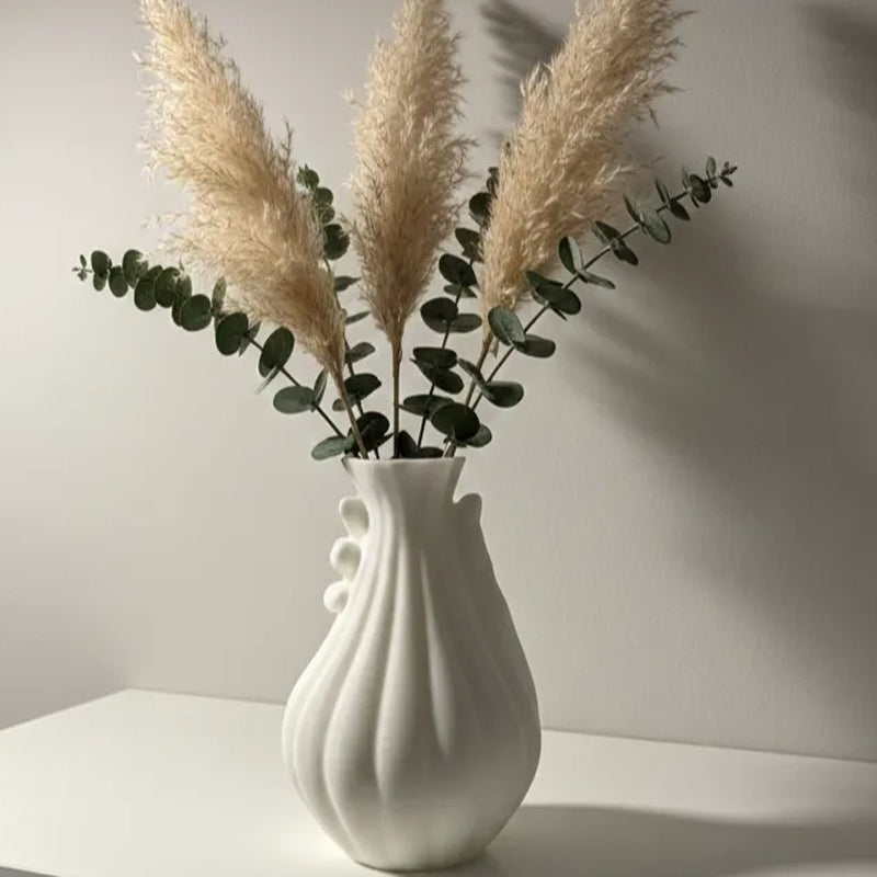A Gentle Embrace from 3D Printing - White Vase V1195-VYY0060