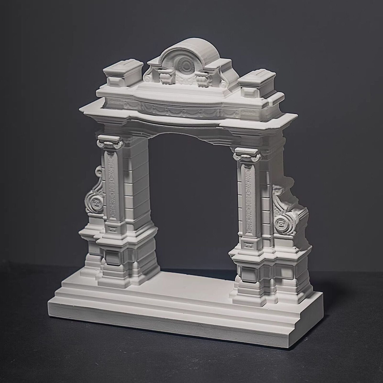 Miniature Roman Arch Model - Handcrafted Plaster Architectural Decor for Bookshelf, Desk & Home Display V1199-DT-TB-SG002