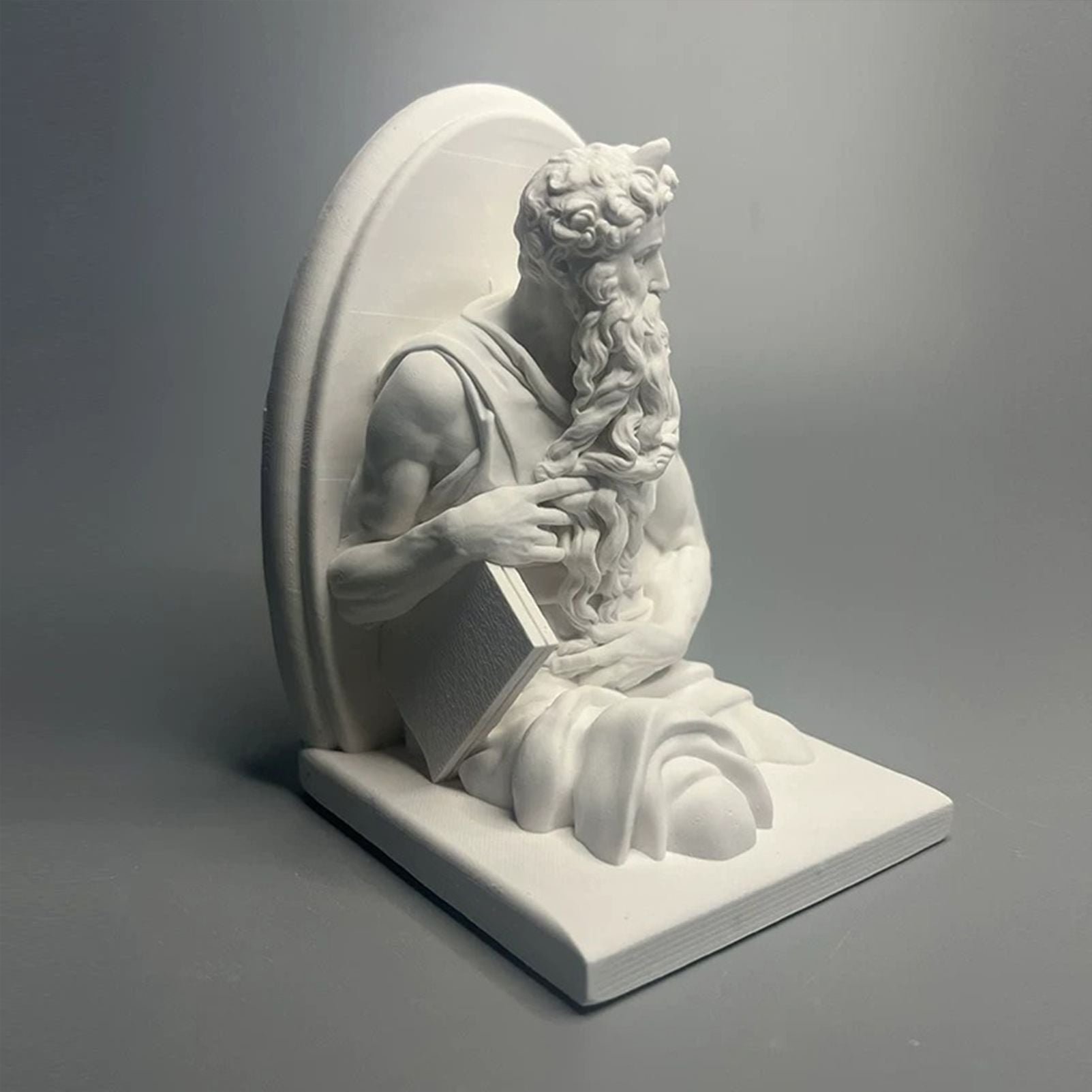 Classic Moses Statue - High-Quality Plaster Sculpture of Prophet Moses with Tablets - Elegant White Art Decor V1199-DT-TB-SG003