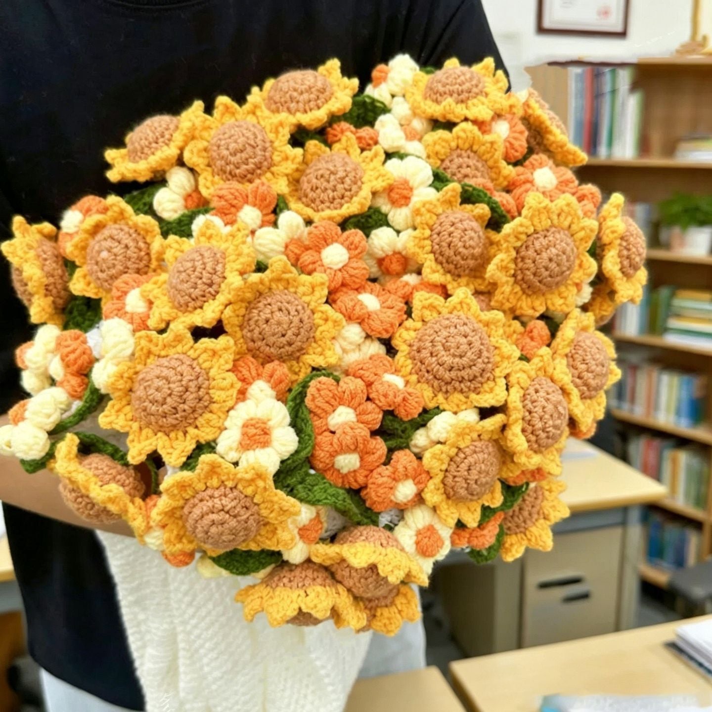 13 Sunflowers and 13 Daisies Blanket Approximately 120CM V1221-13-SUNFLOWERS-AND-13-DAISIES-BLANKET-APPROXIMATELY-120CM