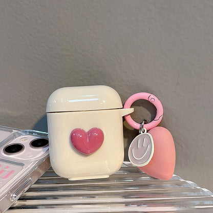 Beige shell + smiling heart pendant AirPods Pro 2 V1221-BEIGE-SHELL-SMILING-HEART-PENDANT-AIRPODS-PRO-2