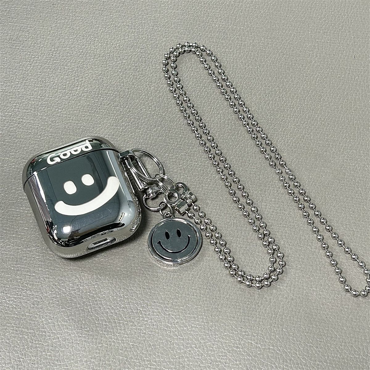 Laser Engraved Astronaut + Matching Keychain Apple AirPods 2 V1221-LASER-ENGRAVED-ASTRONAUT-MATCHING-KEYCHAIN-APPLE-AIRPODS-2