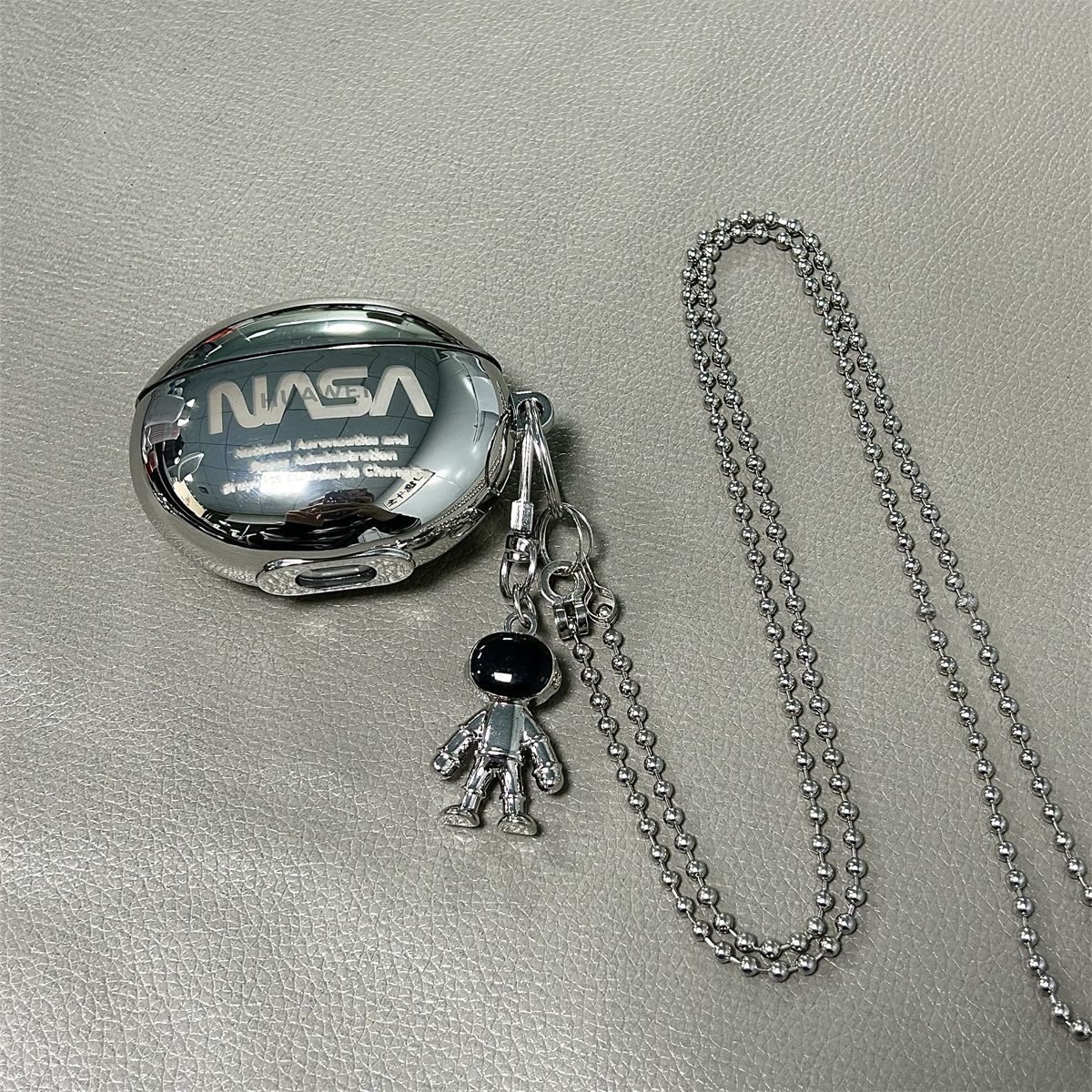 Laser Engraved Astronaut + Matching Keychain + Necklace AirPods pro V1221-LASER-ENGRAVED-ASTRONAUT-MATCHING-KEYCHAIN-NECKLACE-AIRPODS-PRO