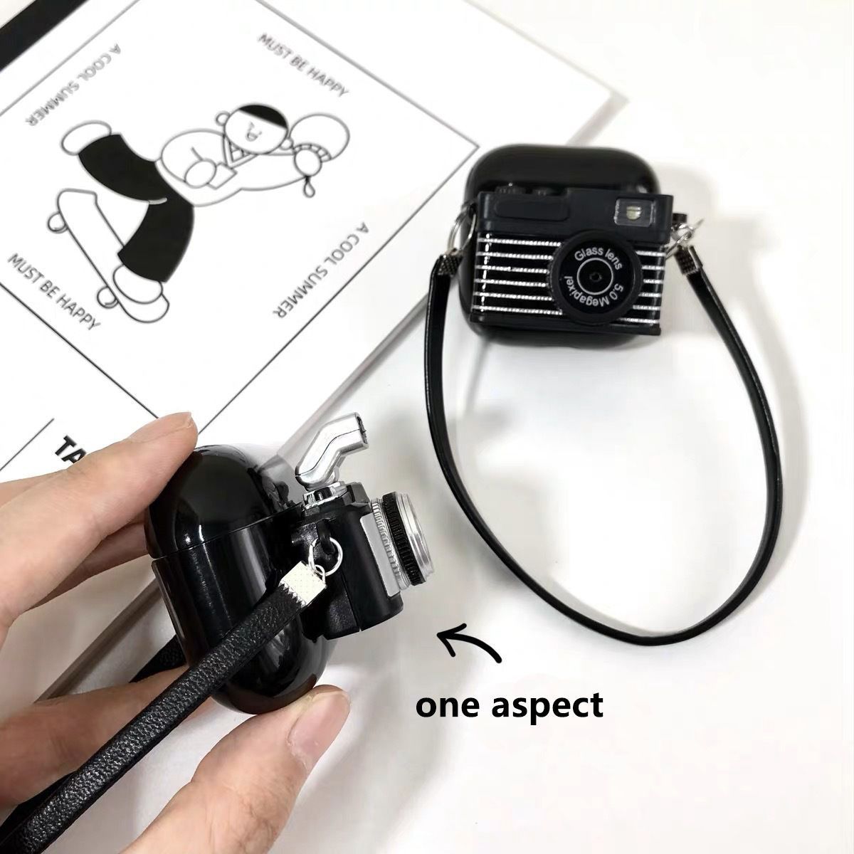 striped light-emitting and sound-making camera AirPods Pro 2 V1221-STRIPED-LIGHT-EMITTING-AND-SOUND-MAKING-CAMERA-AIRPODS-PRO-2