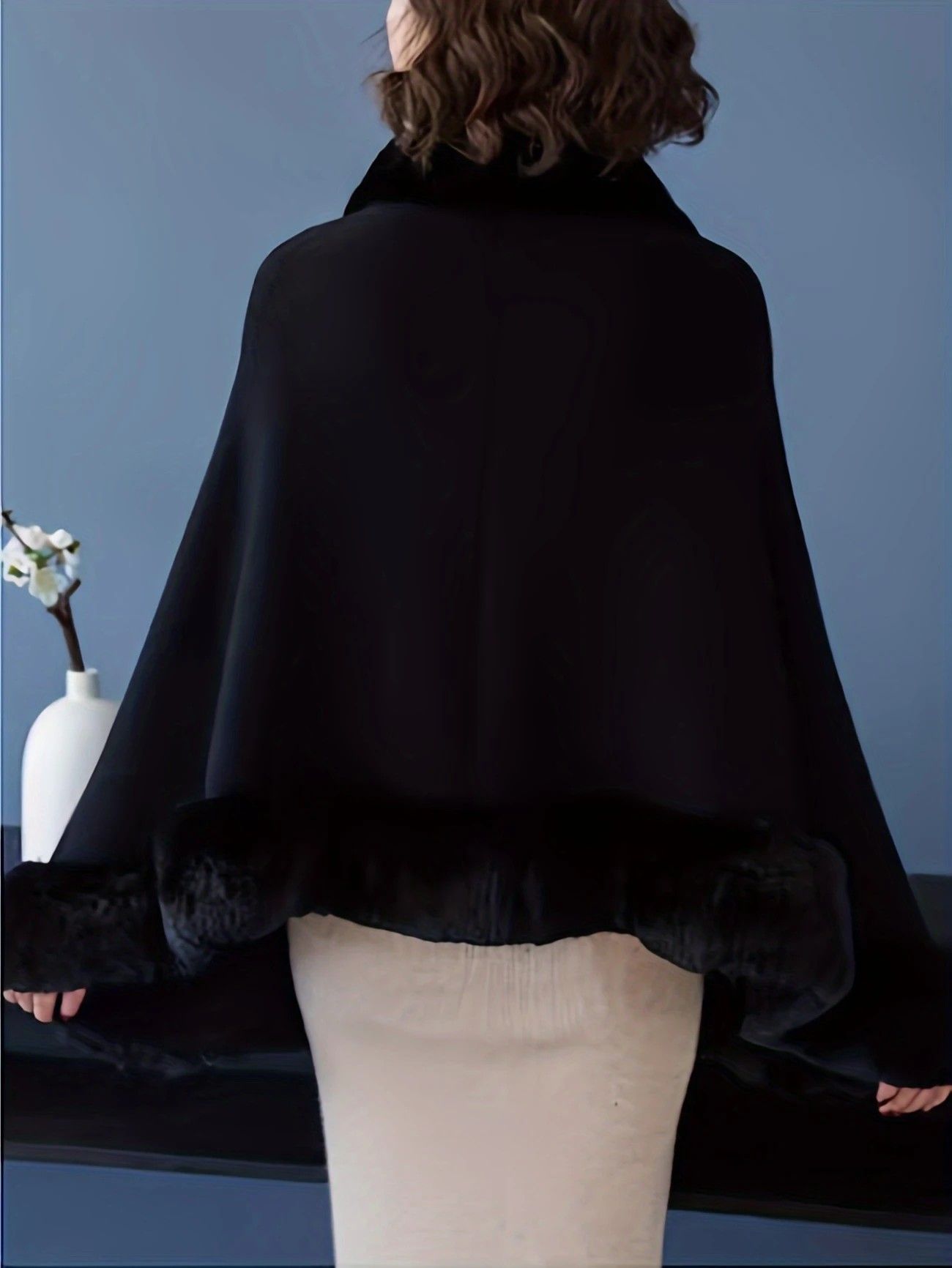 Imitation Mink Collar Knit Shawl: Autumn/Winter Retro Cape, Elegant, Versatile, and Flattering(BLACK) V1232-FLDMWT001