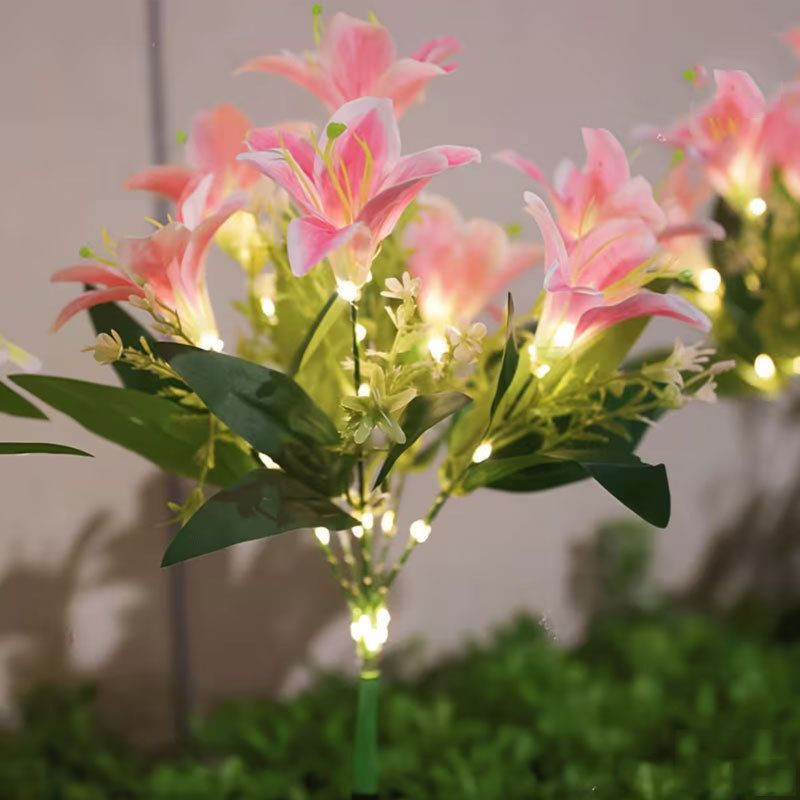 Seven Branch Solar Lily Light: Charges during the day, glows at night. Seven lilies bloom together, soft light flows like water through your garden./YELLOW