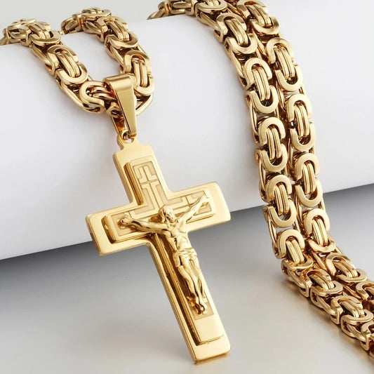 golden Trendy Gold-Plated Cross Men's Pendant, paired with a Cuban chain-a bold, personal expression of faith. V1232-NSBXGDZ002