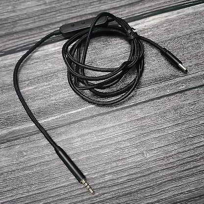 USB-C to 2.5mm Male Cable for QC25/QC35/QC35II/QC45 Headphones with Microphone V1237-ZY-203-4354