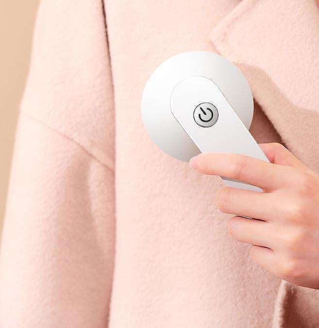 Portable Lint Remover Rechargeable, White V1237-ZY-506-0227
