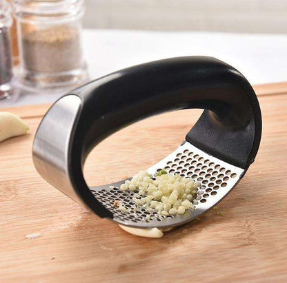 Black Steel Garlic Press V1237-ZY-506-0392