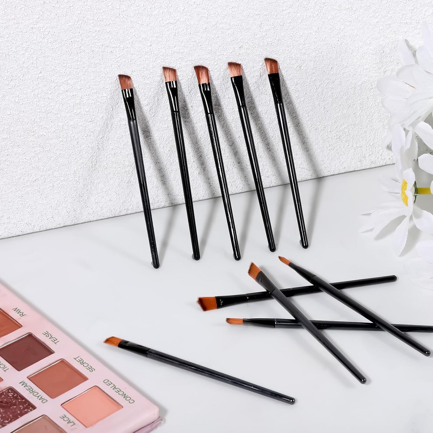 100 PCS Eyebrow Tint Brush, Eyeliner Brush Set Black Eyeliner Brushes Fine Angled Ultra Thin Angled Eyeliners V1258-DP02-A-2458