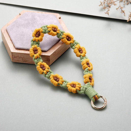 Kvekstio Macrame Keychain Wristlet Keychain, Weavea Floral Keyring Holder Bracelet Cute Lanyard Key Chain for V1258-DP02-B-1108