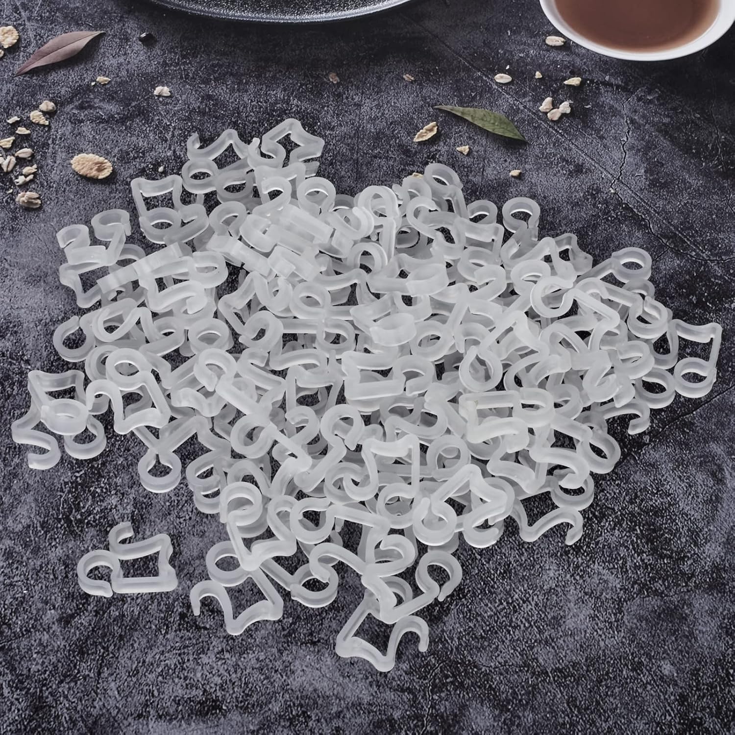 100 Pcs Outdoor Light Clips Hooks for Outdoor String Lights Gutter Clips for Hanging Christmas Village V1258-DP02-B-1333