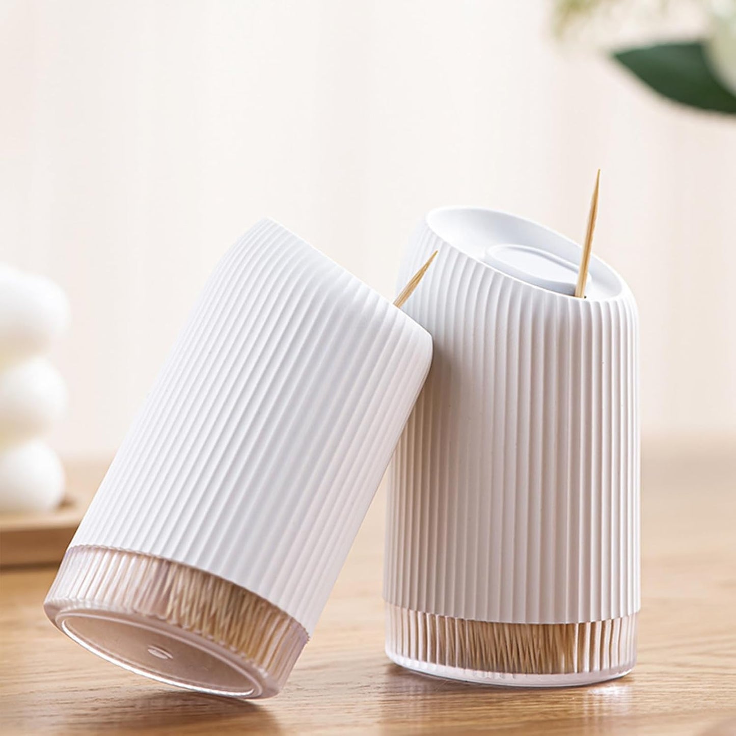Portable Floss Dispenser White 1 Piece V1258-DP02-BOL-127