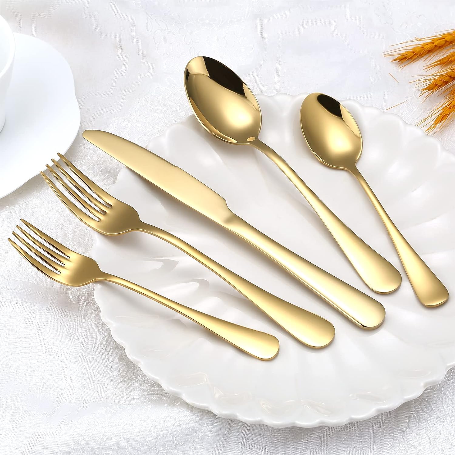 Gold Silverware Set for 8, 40-Piece Gold Flatware Set Stainless Steel Cutlery Kitchen Utensil Set Mirror V1258-DP02-C-1089