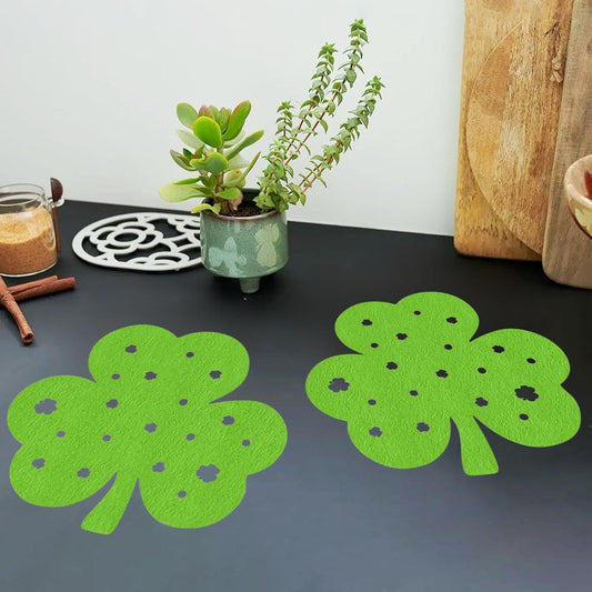 St Patricks Day Placemats Set of 4, Felt Green Shamrock Place Mats, Lucky Clover Table Mats for St Patrick's V1258-DP02-D-422