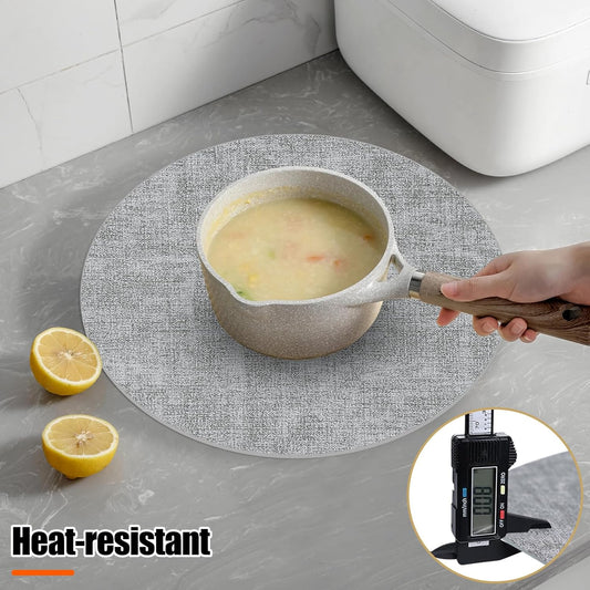 Homaxy Round Faux Leather Placemats and Coasters, Washable Dual-Side Table Mats and 100% Cotton Kitchen V1258-DP02-F-132
