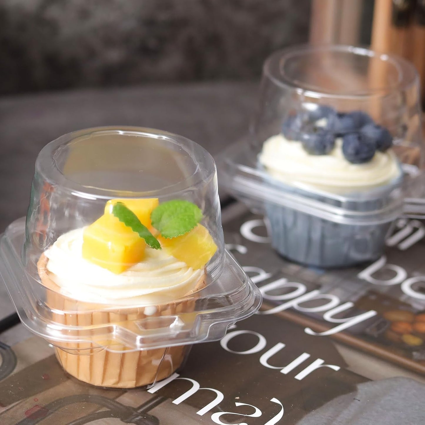 50 Pcs Cupcake Boxes Plastic Individual Cupcake Containers Single Cupcake Carrier with Connected Airtight V1258-DP02-WO-1093