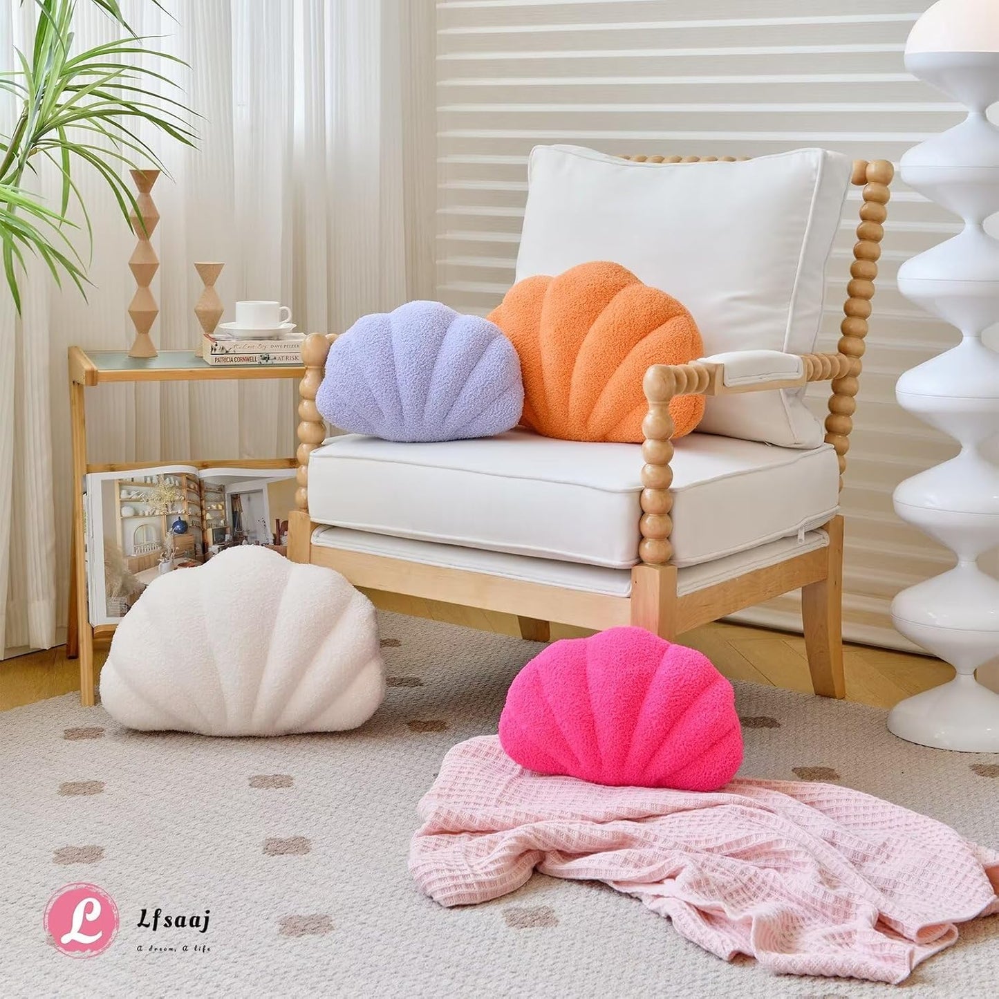 Ivory Seashell Throw Pillows, Shell Shaped Throw Pillows, 13 Inch Soft Home Decorative Pillow Plush Cushion V1258-DP02-WO-115