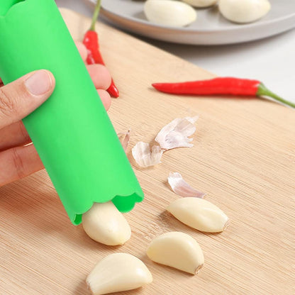 Garlic Peeler, Silicone Garlic Roller Peeling Tube Tool for Useful Kitchen Tools, 3PCS Random Color V1259-DP01-A-2014