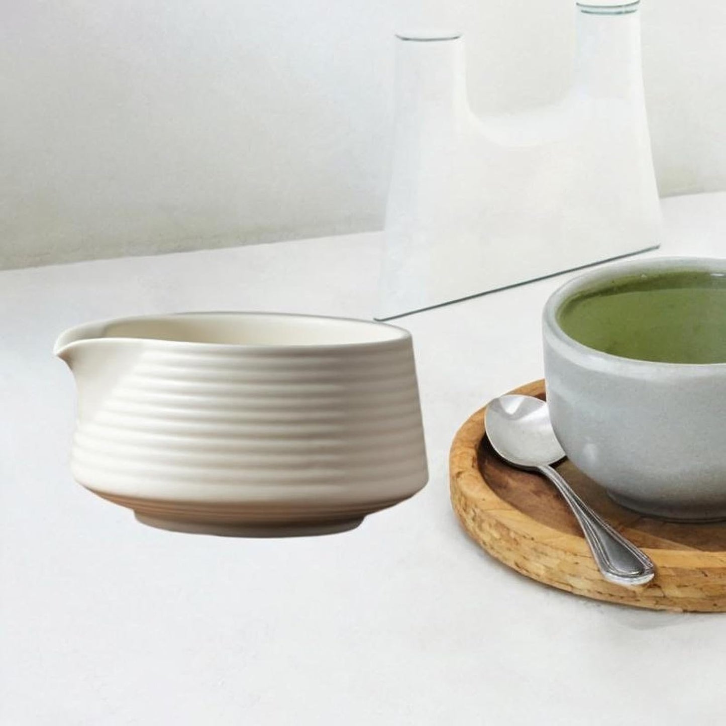 Japanese Matcha Bowl Handmade Matcha Ceremony Matcha Cup with Spout for Restaurant, White V1259-DP01-A-2639