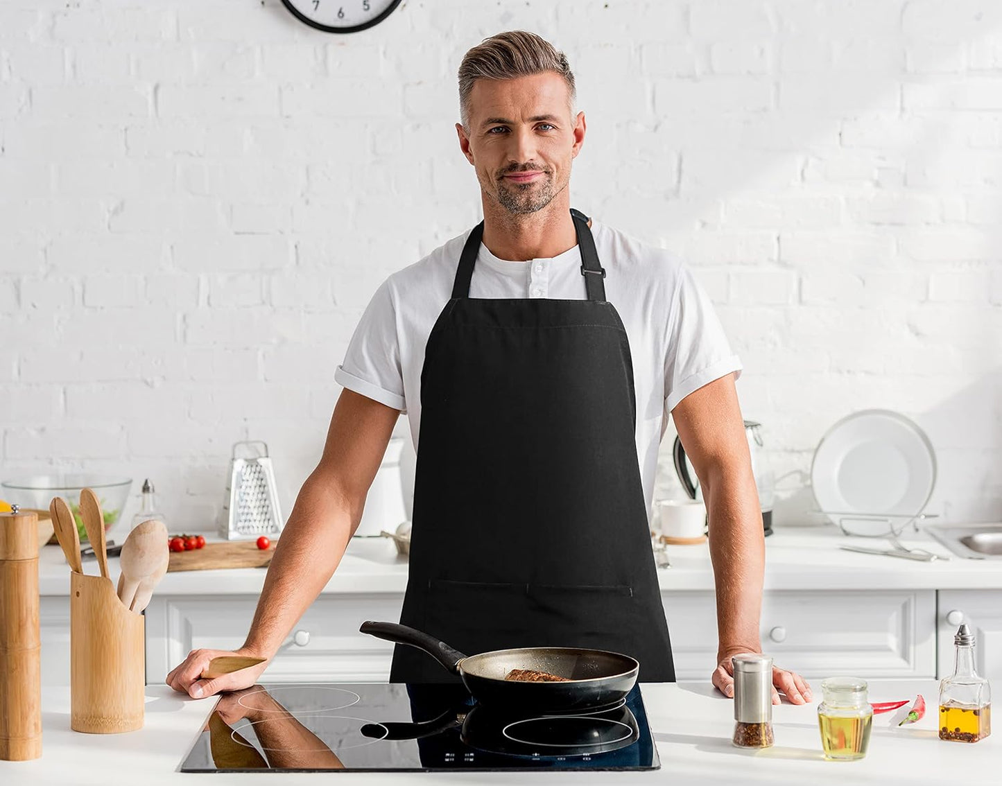Adjustable Bib Apron (2-Pack) Water Oil Resistant Chef Cooking Kitchen Aprons with Pockets for Men Women V1259-DP01-A-3093