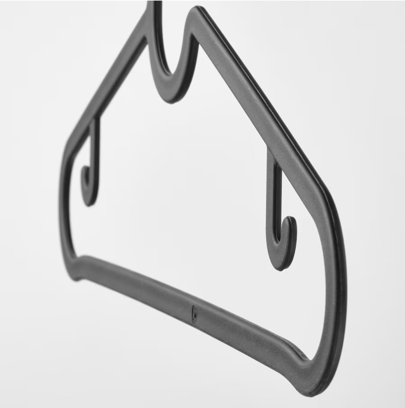 Hangers Flexible Sturdy Black (20 Pack) V1259-DP01-A-4147