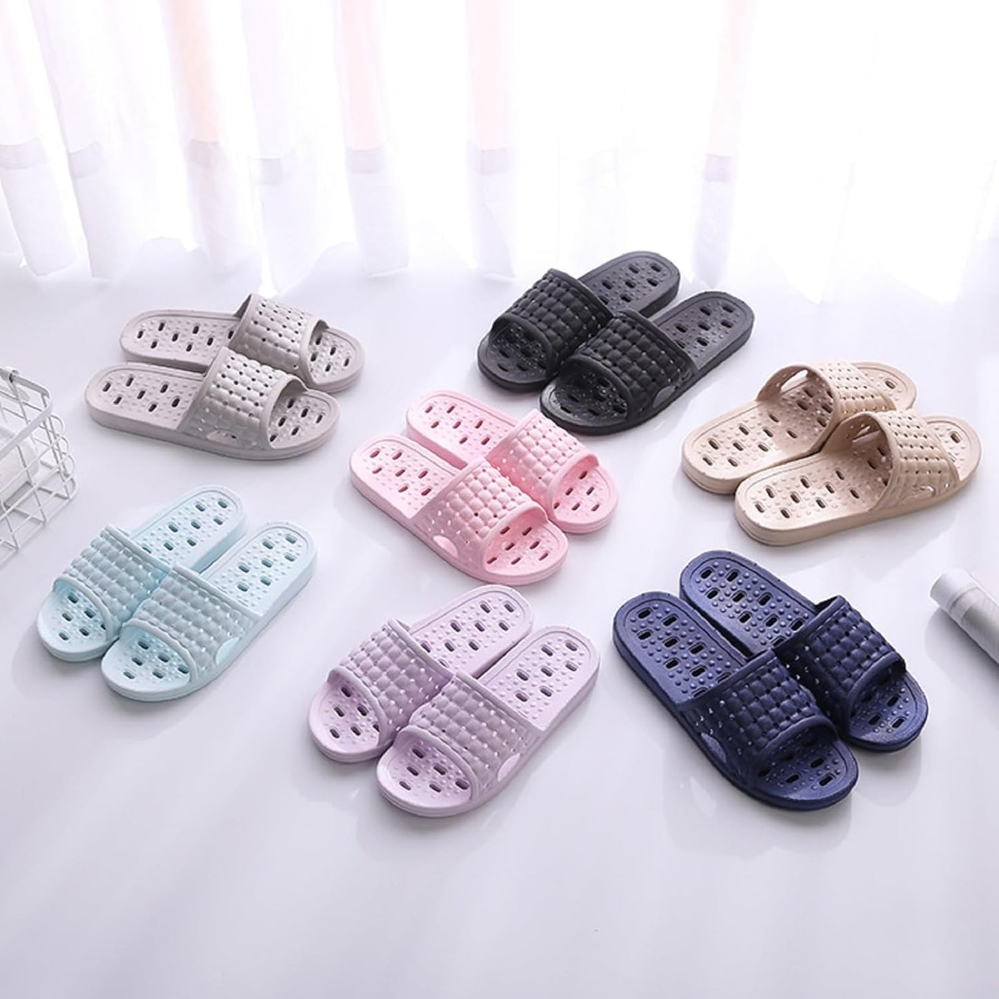 Bath Slippers with Drainage Holes, Quick-Drying Non-Slip Slippers Dormitory Home Bathroom Slippers Unisex V1259-DP01-A-4156