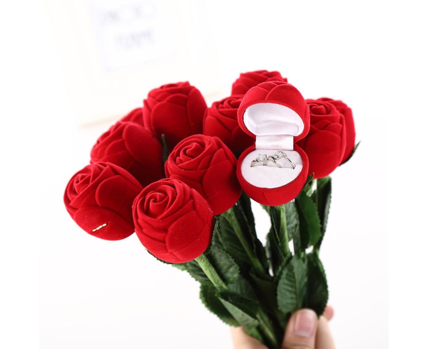 Beautiful Rose Shape Ring Box Romantic Decorative Fabric Ring Display Case Wedding Supplies - Red V1263-JX-1660