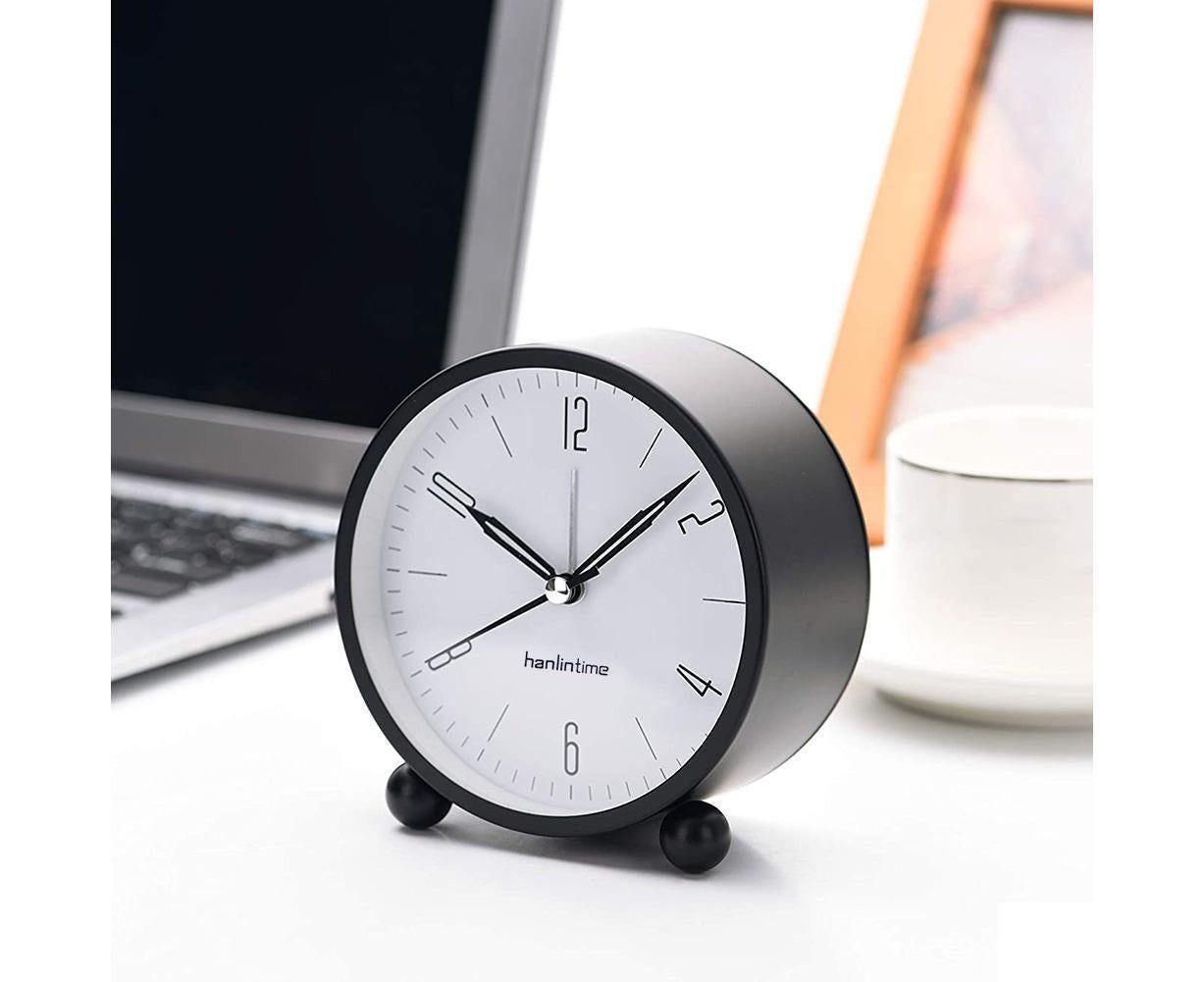 4inch Metal Round Alarm Clock Quiet Desktop Bedroom Battery Operated Timepiece - Black V1263-JX-225