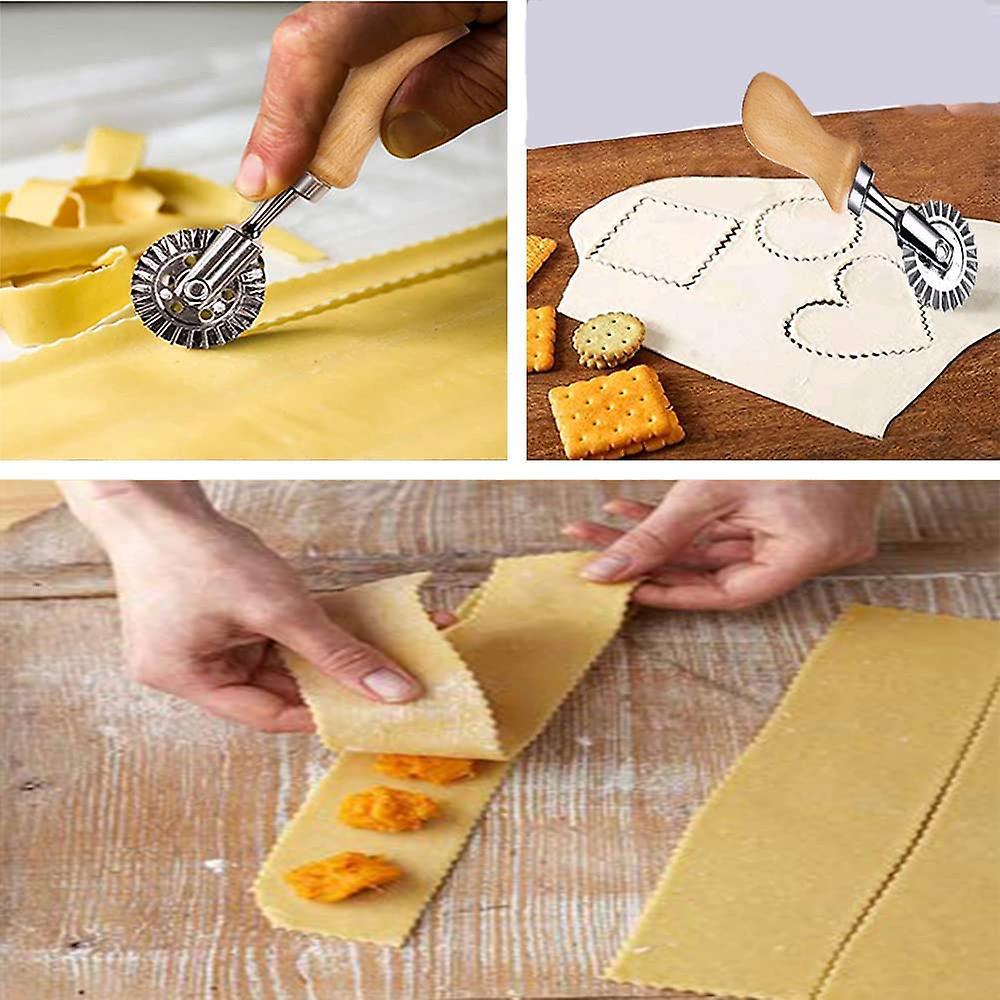 Ravioli Cutter Stamps with Roller Wheel Round Mold with Wooden Handle and Fluted Edge Pasta Press V1263-JX-2712