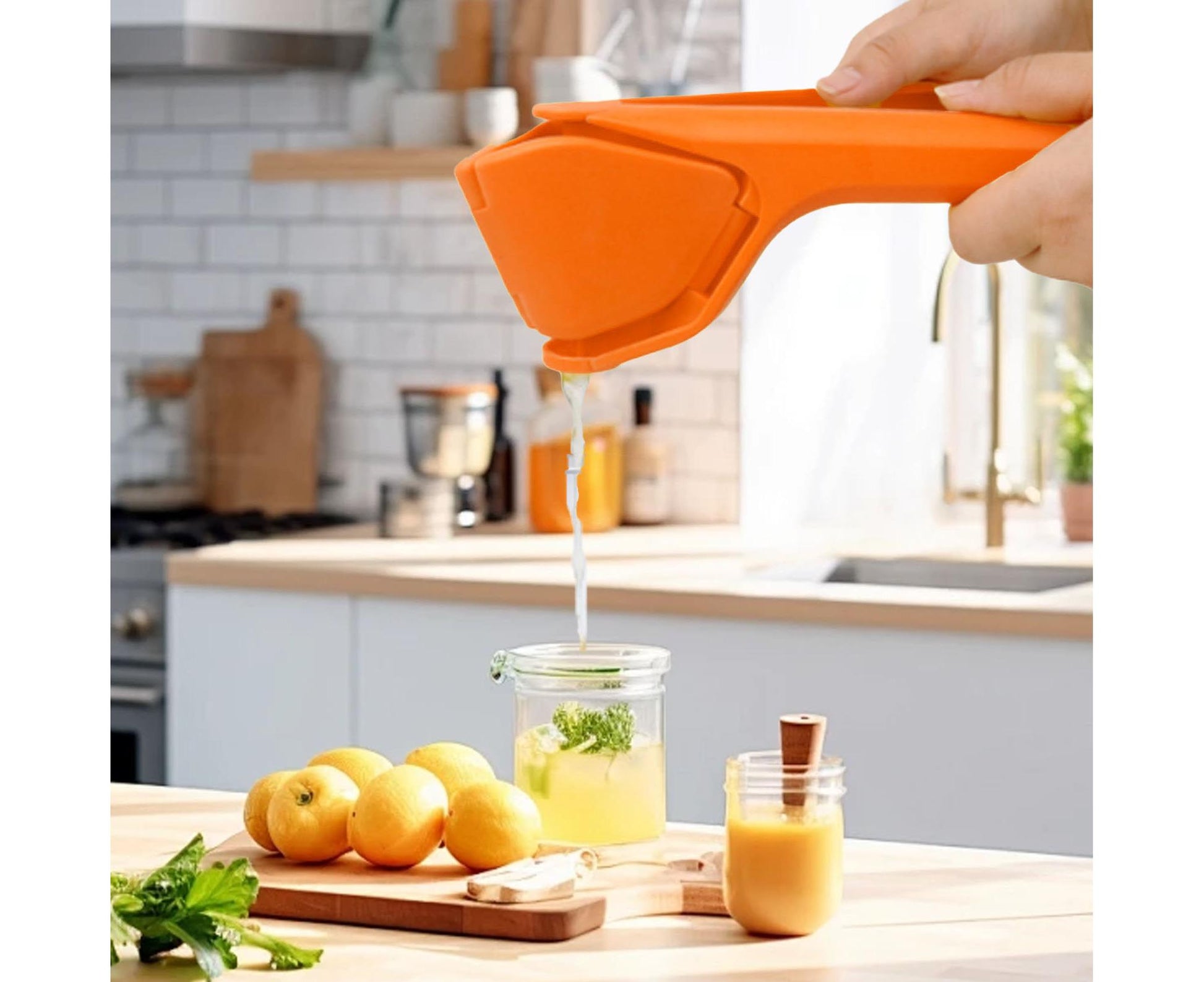 Manual Juicer, Ergonomic Hand Press Citrus Squeezer for Lemon & Orange, Home Use V1263-JX-2896