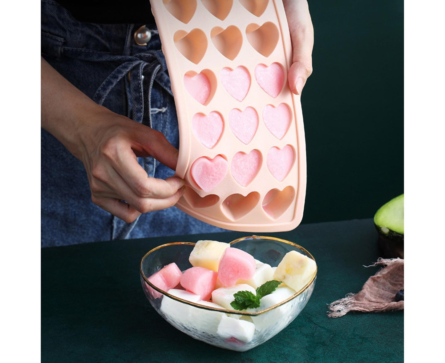 Ice Mold Portable Easy Clean Silicone Anti-slip Heart-shaped 21 Grids Ice Cube Mould for Home-Pink V1263-JX-360