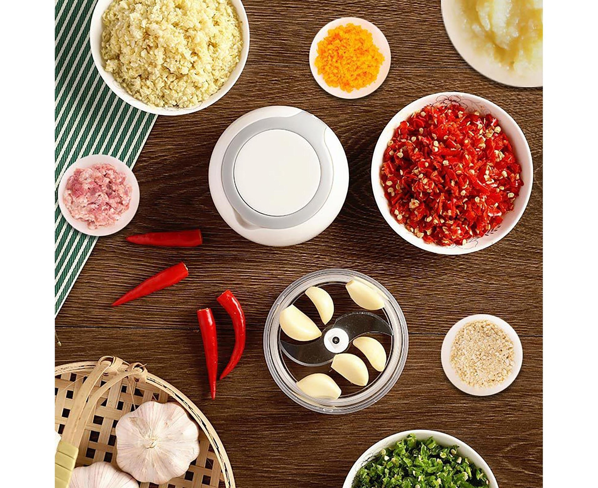 Effective Garlic Blender Multi-use PP Practical Food Grade Materials Garlic Chopper for Home-White V1263-JX-364