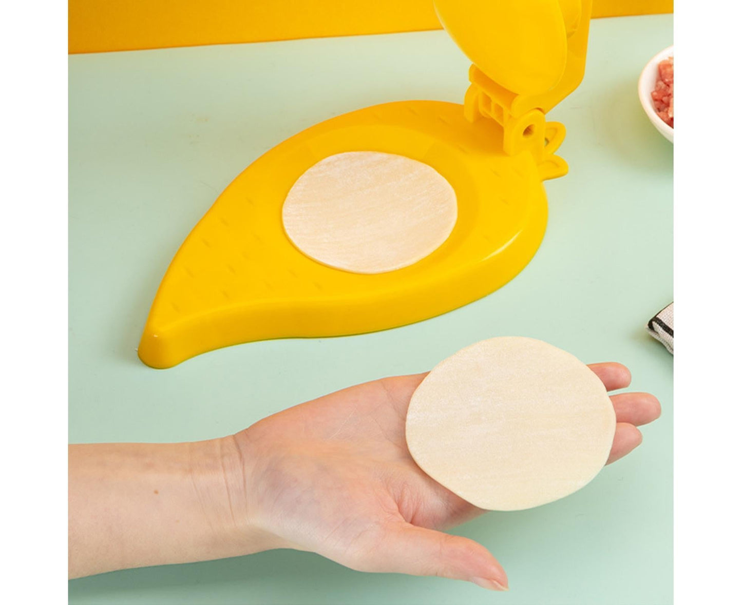 Dumpling Maker Quick Demoulding Reusable Non-slip Pressing Skin-Yellow V1263-JX-365