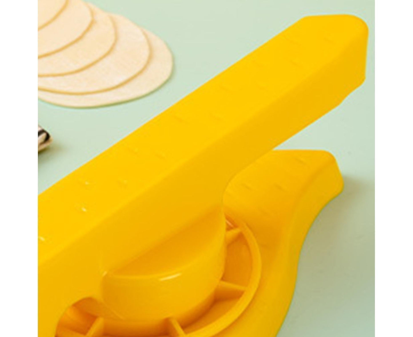 Dumpling Maker Quick Demoulding Reusable Non-slip Pressing Skin-Yellow V1263-JX-365