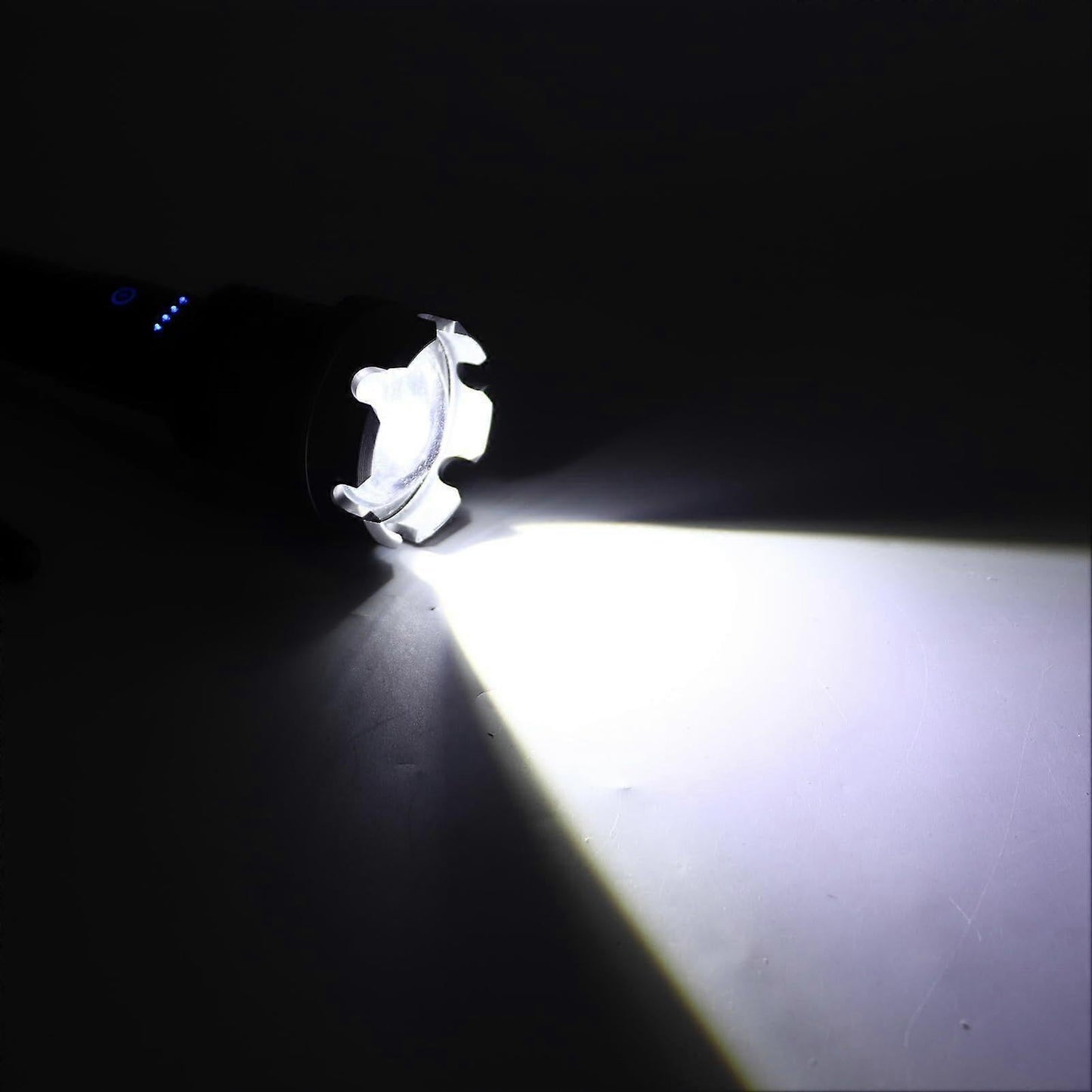 Super Bright Zoomable Flashlight USB Rechargeable Waterproof Aluminum Outdoor Torch V1263-JX-4286