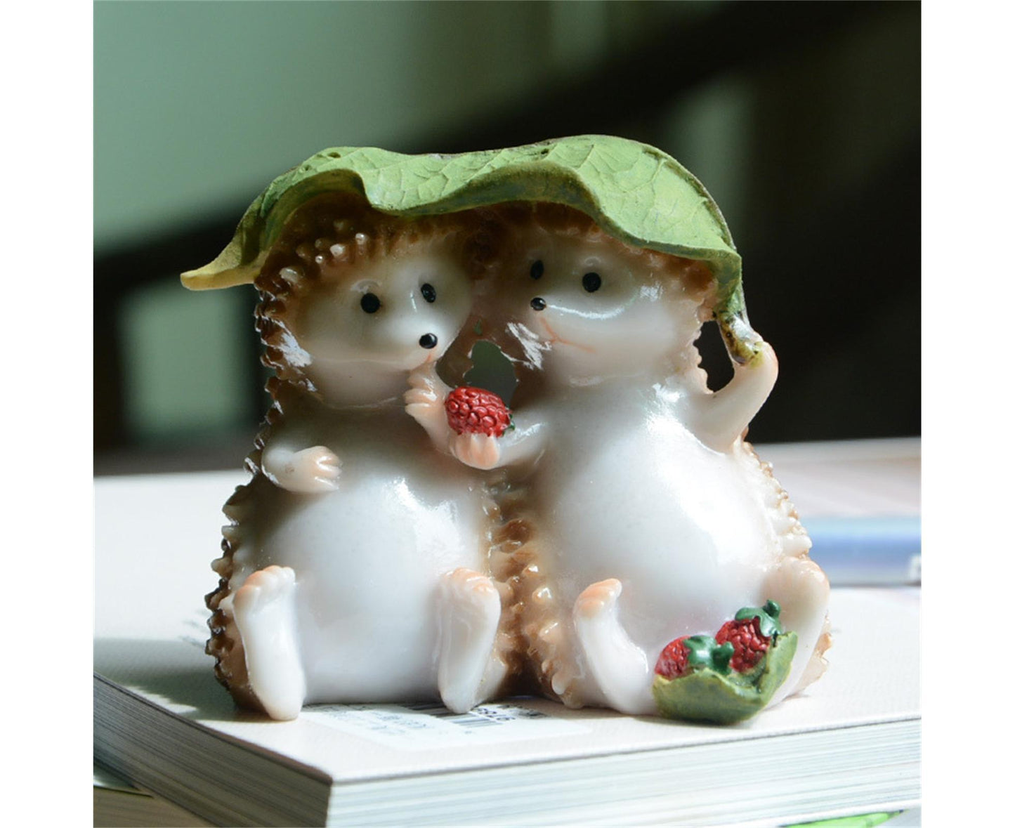 Garden Hedgehog Figurine-Resin V1263-JX-451