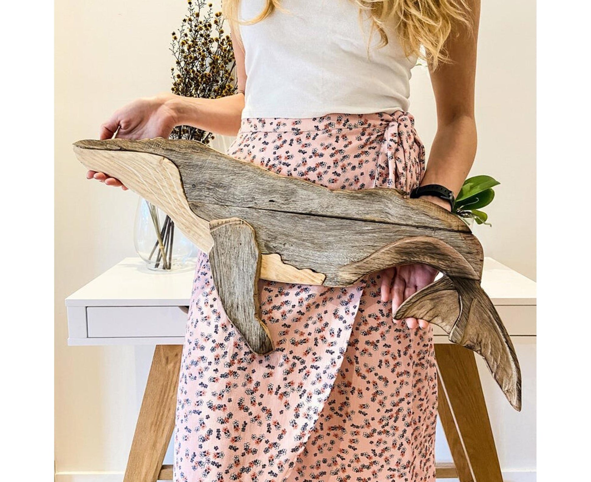 Animal Ornament Practical Realistic Wood Marine Element Whale Wall Decoration for Home-Whale V1263-JX-532
